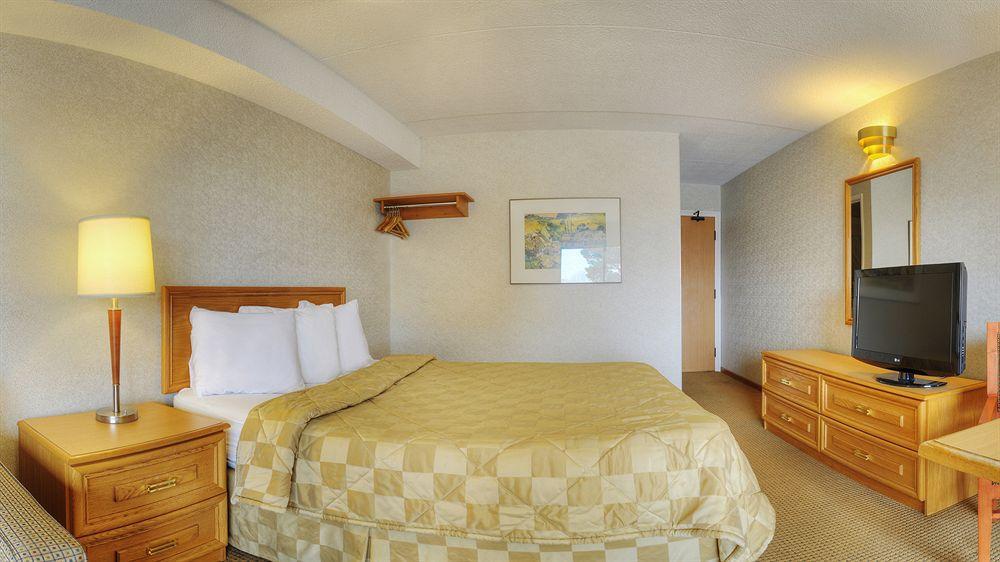 Comfort Inn Брантфорд Экстерьер фото