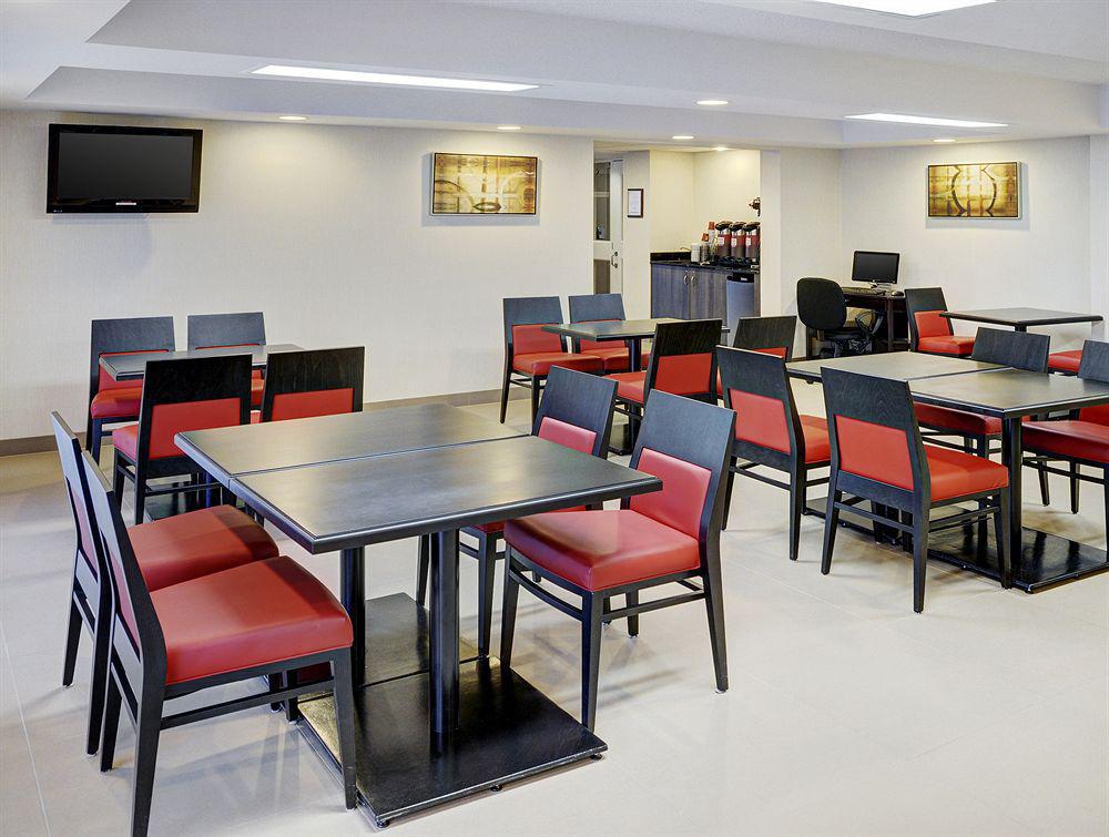 Comfort Inn Брантфорд Экстерьер фото